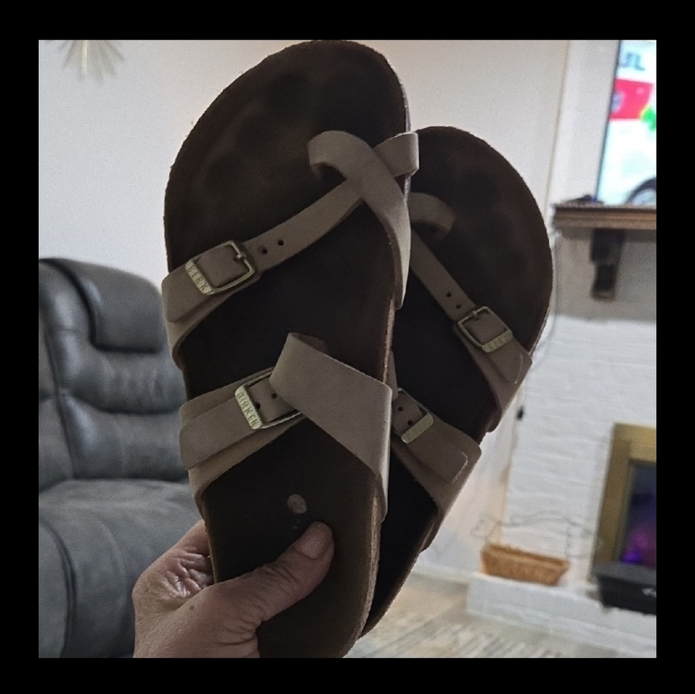 Woman's Mayari Sandcastle Cross-Strap Sandals, Size 7